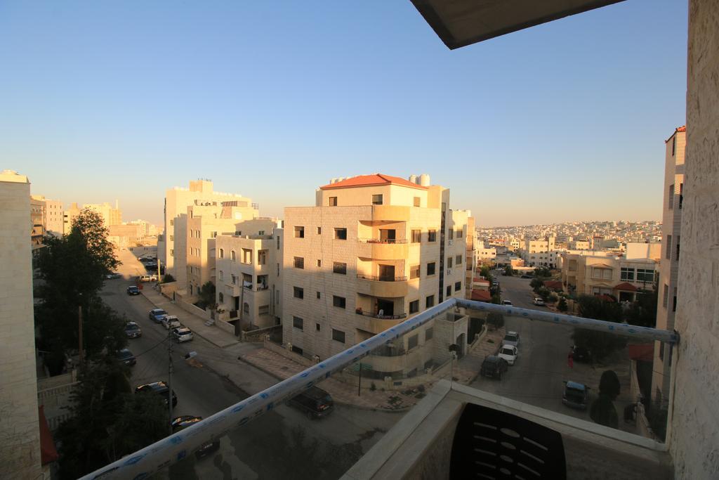 Aqarco Sanar Apartment Amman Esterno foto